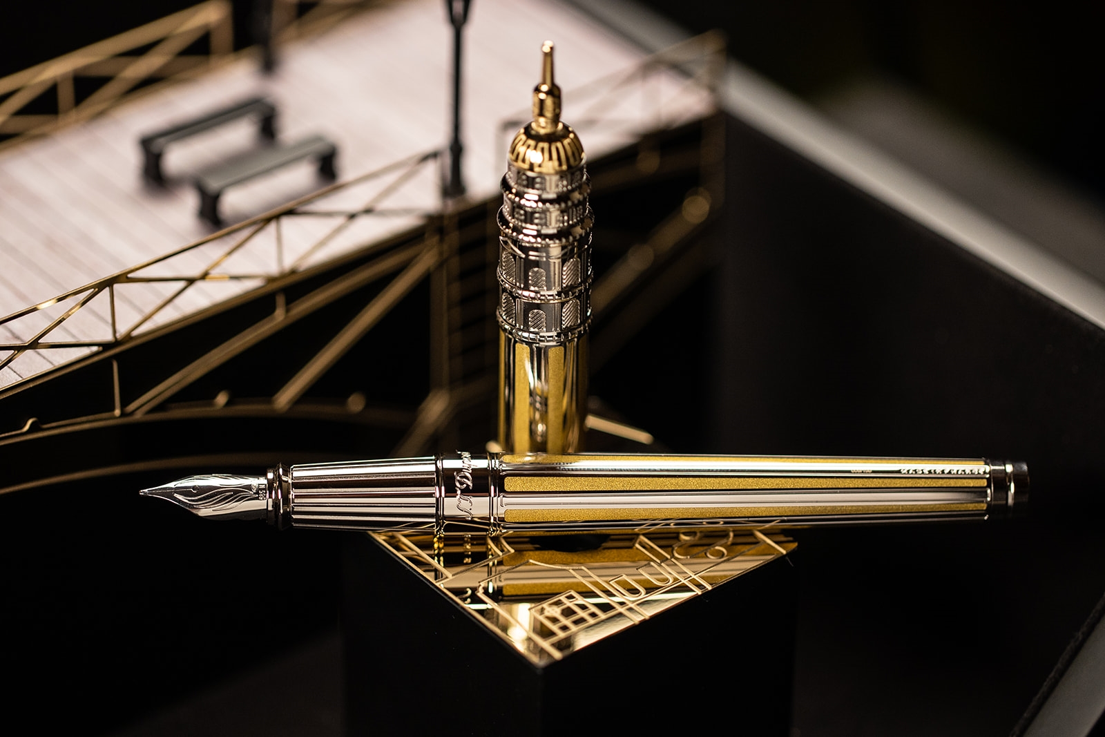 Dupont Loves Paris Limited Edition Writing Kit Rollerball/Fountain Pen