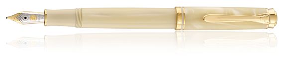 Pelikan Souveran 320 Pearl Fountain Pen